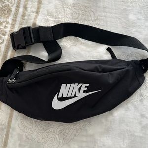 Barely Worn Nike Fanny Pack